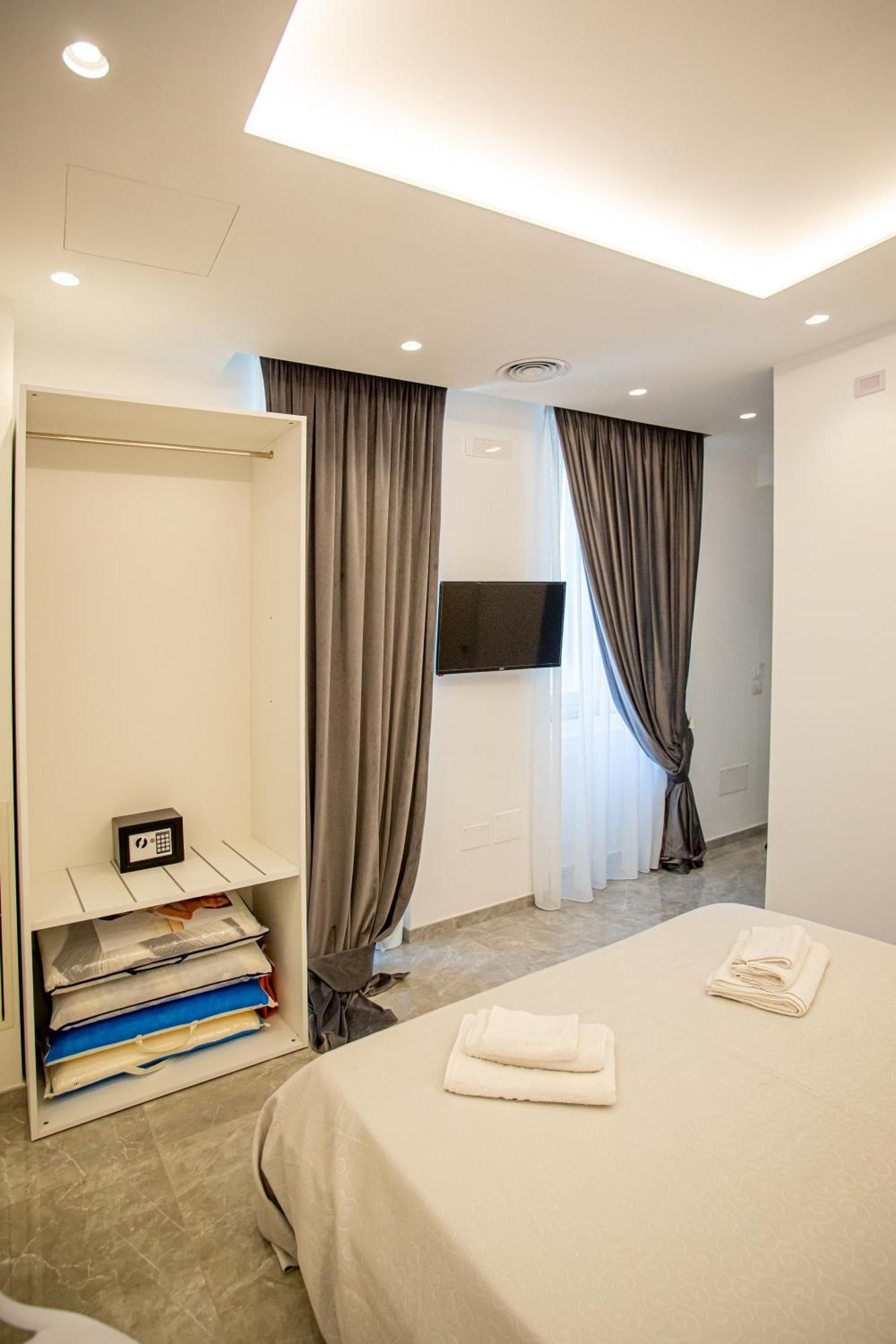 Forever Luxury Rooms Castellammare di Stabia Exterior photo